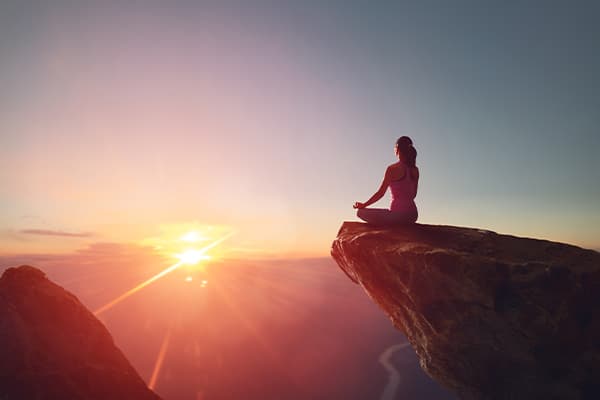 Psychics and Mediums: Are They Real? | Article Thumbnail